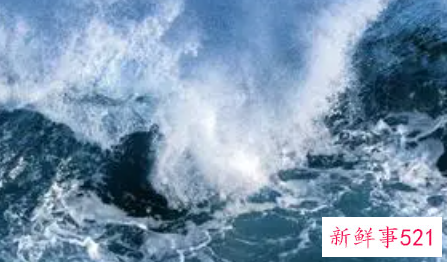 梦见波涛汹涌有什么征兆