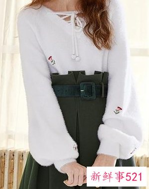 墨绿色半裙搭配图