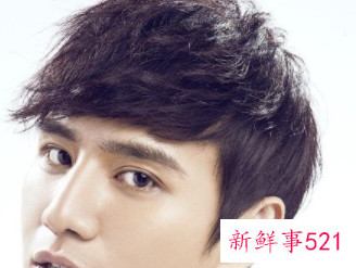 男生染什么颜色显白