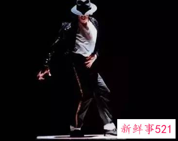 男士皮鞋穿什么袜子