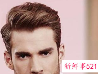 短头发男配西服