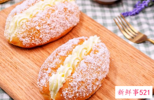 一口超满足的椰蓉全麦面包