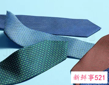 蓝色领带黑色领带