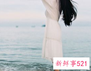海边照相穿什么颜色衣服好看