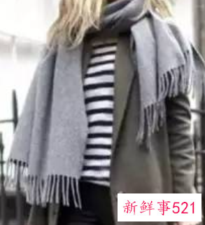 纯色围巾什么颜色百搭