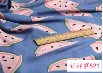 夏天穿起来冰凉的衣服