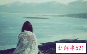 把一个单纯的女孩伤得很深