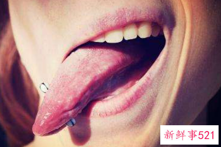 打舌钉的人是什么心态