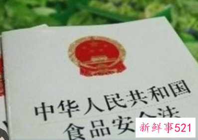 男子饭店吃出蟑螂碗被老板抢走详情