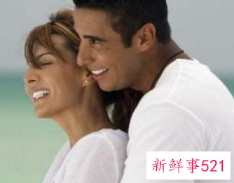 男朋友喜欢从后面搂腰抱你