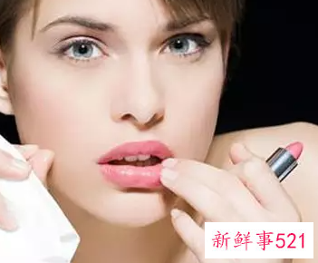 没有卸妆水如何卸掉口红