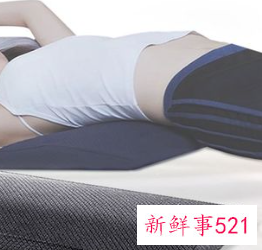 骨盆前倾垫枕头正确示意图