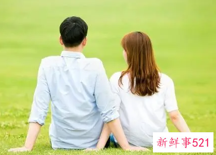 为什么男人喜欢单纯女人