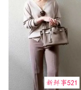 50岁女人如何穿搭减龄