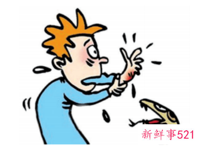 梦见蛇缠自己身上是什么意思