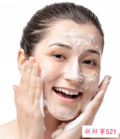 油性皮肤要不要补水呢