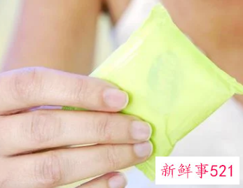 卫生巾好坏对女人的影响