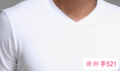 v领和圆领哪个显年轻