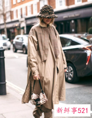 帽子和衣服颜色的基本搭配法