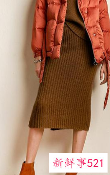 冬天长裙怎么搭配羽绒服