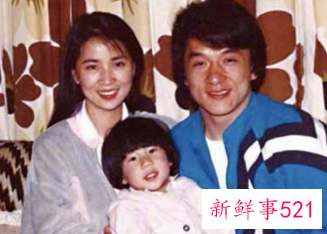 成龙退出林凤娇全资持股公司，否认与林凤娇婚变