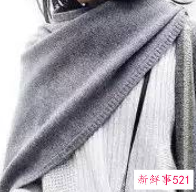 纯色围巾什么颜色百搭