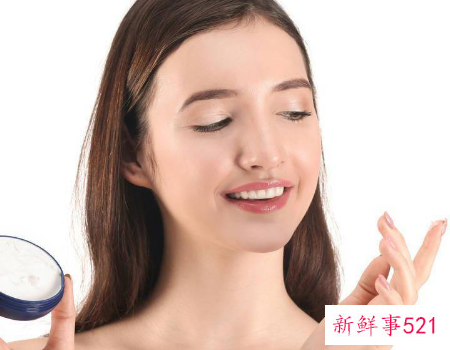 脸上发红的痘印怎么快速消除