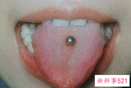 打舌钉的人是什么心态