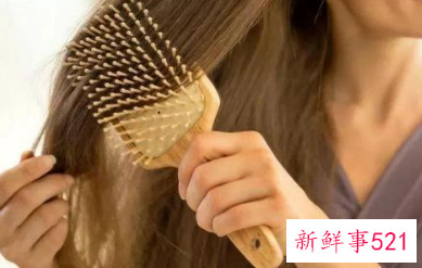 改善头发干枯毛躁偏方