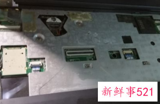 拆笔记本电脑步骤