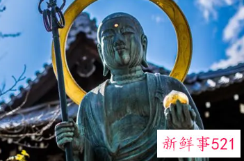 梦见在寺庙求签道士