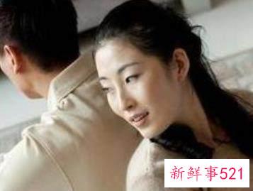 女人喜欢有钱的男人