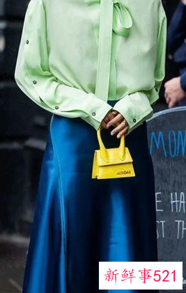 今年秋冬季流行什么衣服