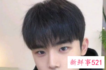 男生染什么颜色显白