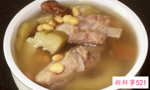 苦瓜黄豆蚝豉猪骨汤的做法