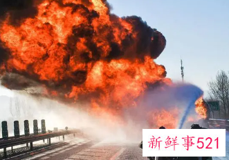 梦见油罐车爆炸着火