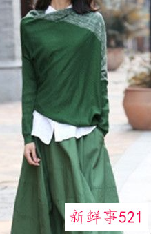 墨绿色半裙搭配图