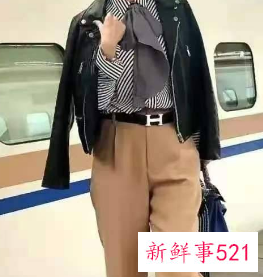 50岁女人如何穿搭减龄