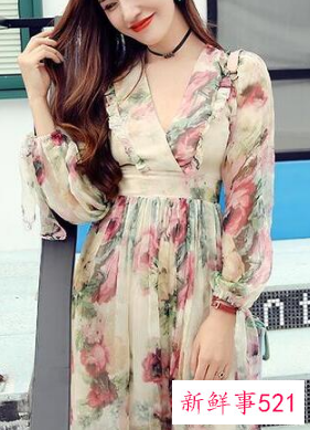 沙滩穿什么衣服好看