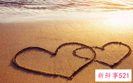 同龄的男女谁更成熟