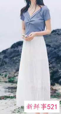 中长款半身裙上衣怎么搭配