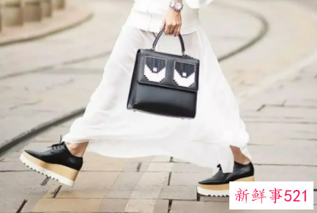 穿裙子不能配什么鞋子