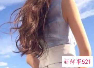 海边照相穿什么颜色衣服好看