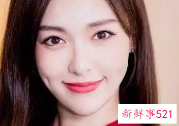 长的很甜的女生是什么样的