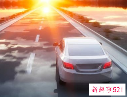 梦见下雨开车有什么征兆