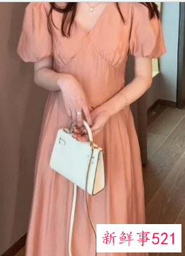 沙滩穿什么衣服好看