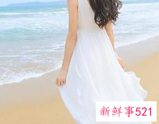 海边照相穿什么颜色衣服好看