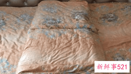 最简单的叠被子方法