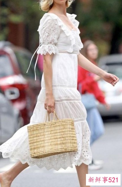 夏天妹子穿裙子