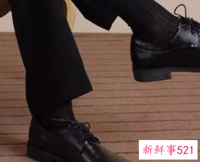 男士皮鞋穿什么袜子